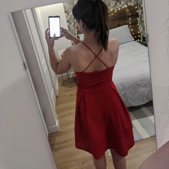 Textured red summer dress - Picture 3 of 3